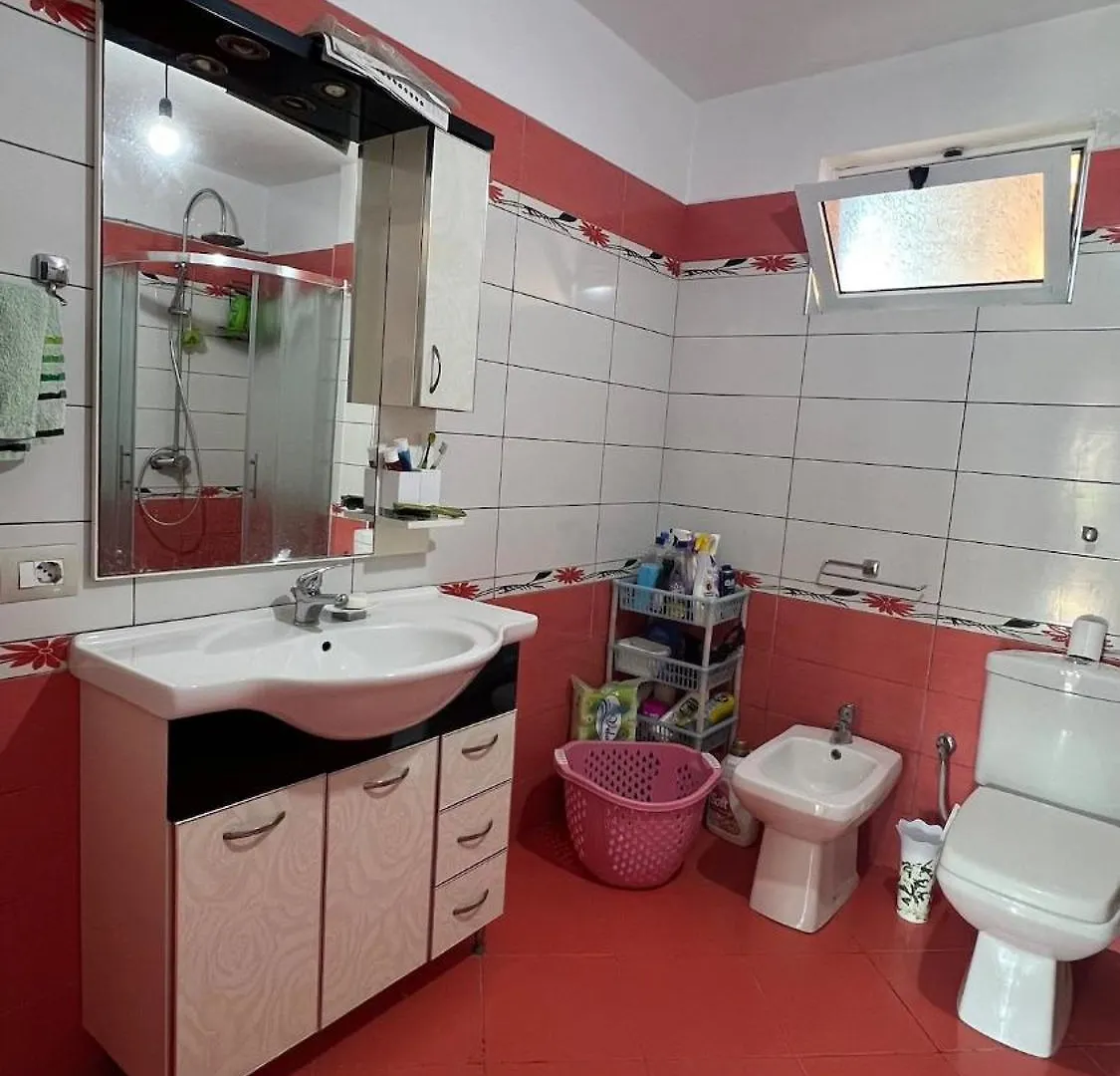 Large Budget Apartment Durrës Albânia