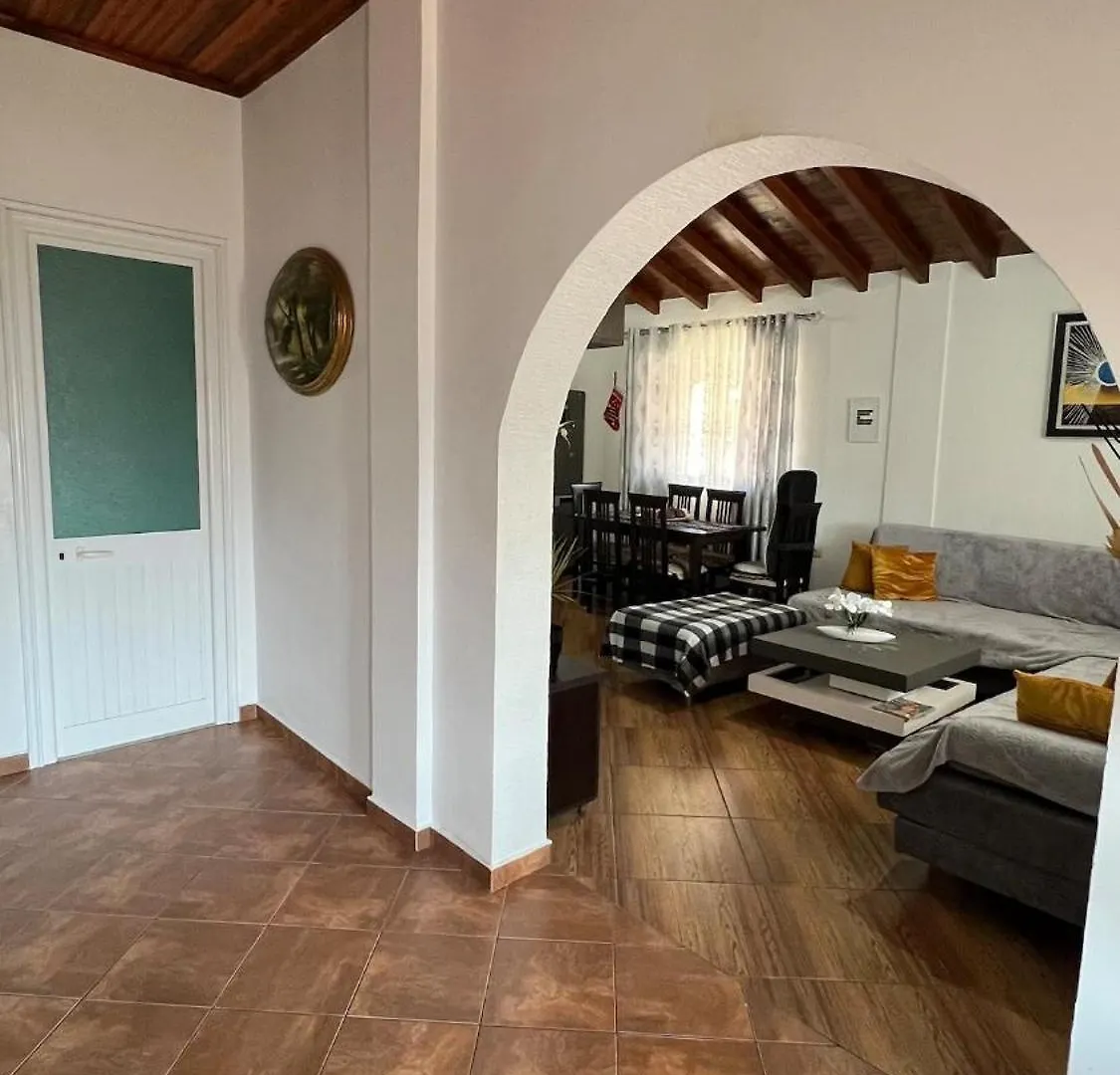 Large Budget Apartment Durrës 0*,